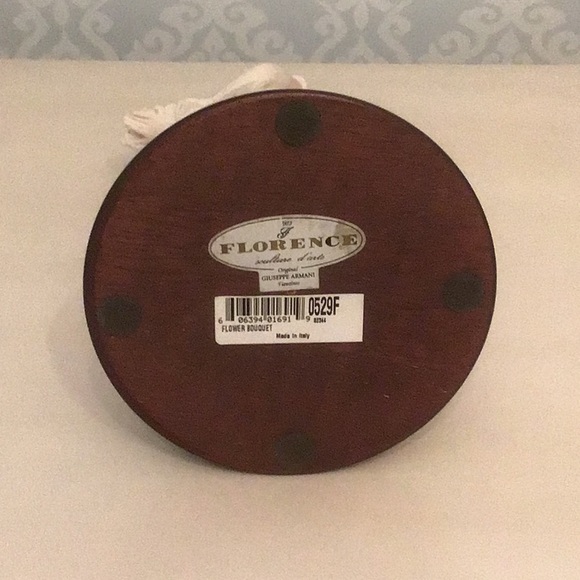 Giuseppe Armani Flower Bouquet figurine - Picture 6 of 6